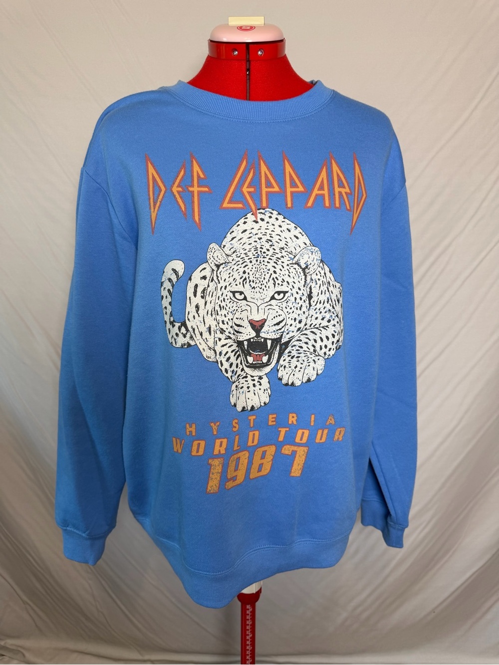 Vinyl Icon Def Leppard Blue Graphic Crewneck Sweatshirt…Large